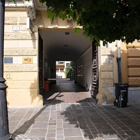 Cozy Modern Apartment In The Old Town - Hlavna Street Koszyce Zewnętrze zdjęcie