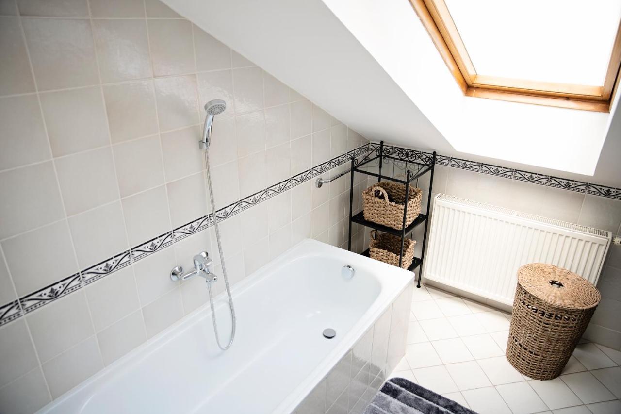 Cozy Modern Apartment In The Old Town - Hlavna Street Koszyce Zewnętrze zdjęcie